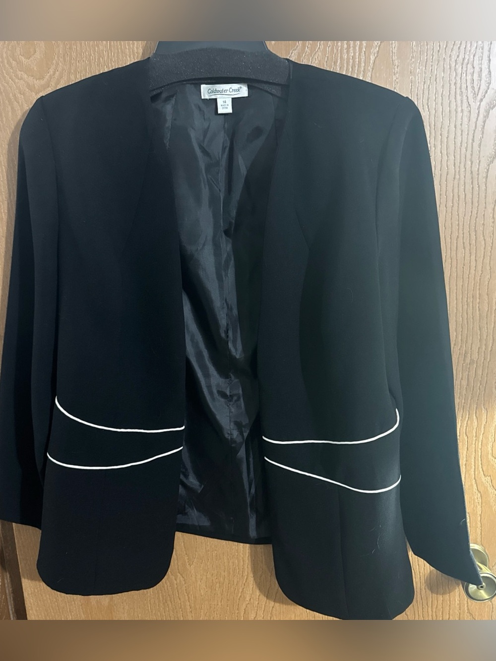 Coldwater Creek Black Open-Front Blazer with White Piping Size 14